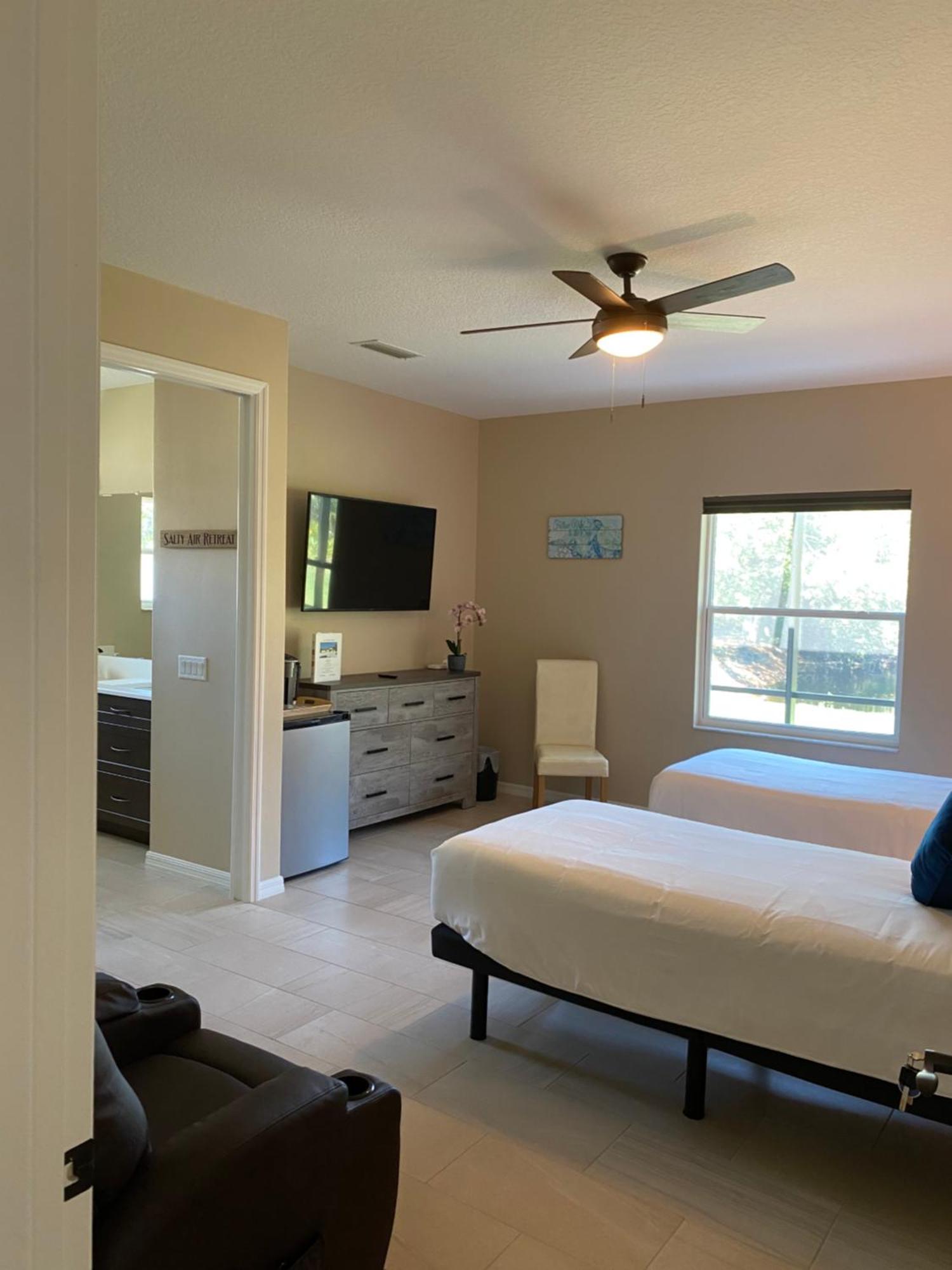 Short Term Vacation Rental Luxury B&B Cth Englewood Kültér fotó